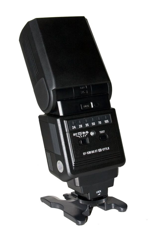 Sigma EF-530 DG ST